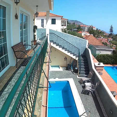 Lena's Place Apartment *